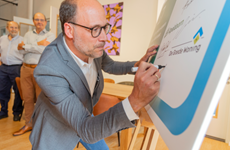 Afbeelding 1 van Gemeente Apeldoorn en woningcorporaties gaan samen voor duurzame warmte in De Maten